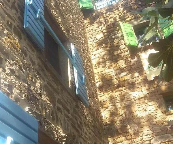 Ruine-motovun Kh Ferienhaus *