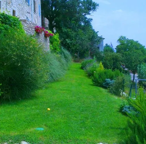 Ruine-motovun Kh Feriehus Motovun