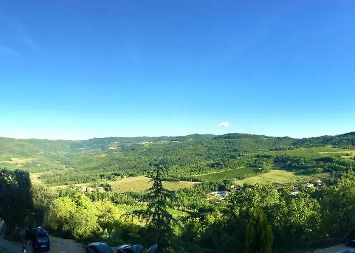 Ruine-motovun Kh Ferienhaus *